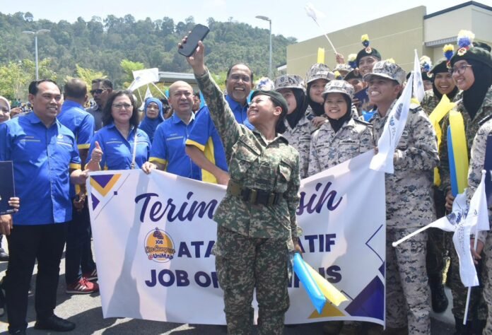 Syarat Wajib Bahasa Melayu dan Sejarah untuk Pelajar SPM