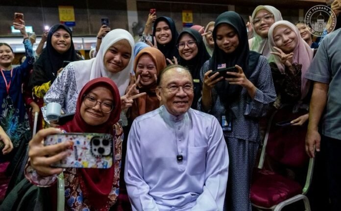 Reformasi Pendidikan Perlu Fokus kepada Bakat dan Modal Insan - Anwar