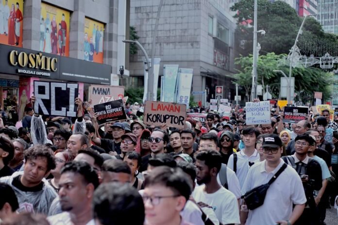300 Peserta Sertai Himpunan Tangkap Azam Baki di Kuala Lumpur 300 Peserta Sertai Himpunan Tangkap Azam Baki di Kuala Lumpur