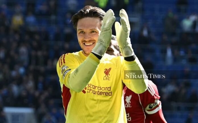 Woodman Mungkin Diturunkan Dalam Perlawanan Menentang Crystal Palace
