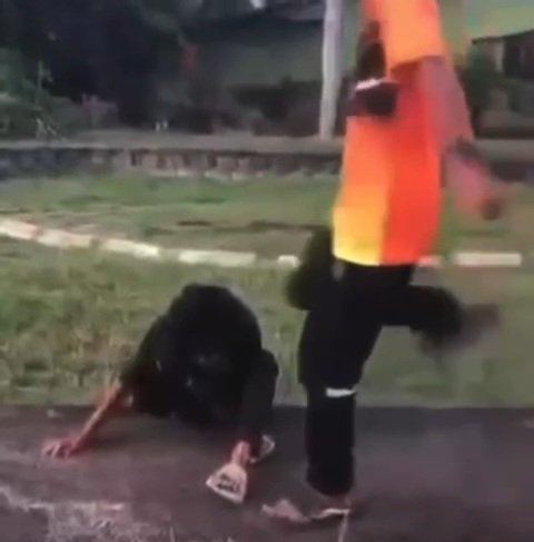 Enam Remaja Ditahan Terlibat Kes Pukulan Pelajar 13 Tahun Enam Remaja Ditahan Terlibat Kes Pukulan Pelajar 13 Tahun