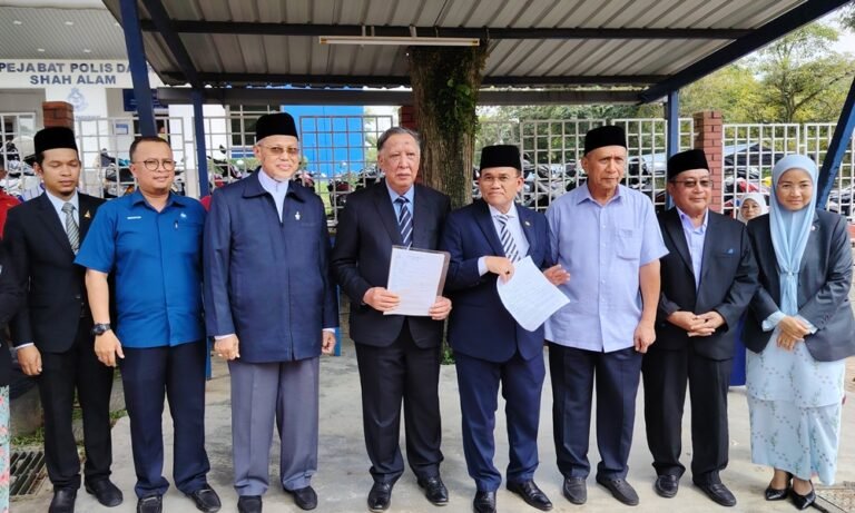 Ahli Dewan di-Raja Selangor Buat Laporan Polis Hina Sultan
