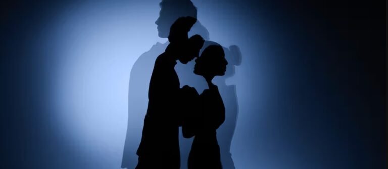 Pelakon Cantik Temui Cinta Baharu, Namun Suami Orang