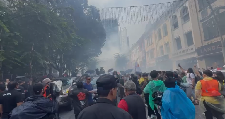 Polis Siasat Insiden Pembakaran Mercun di Himpunan Tangkap Azam Baki