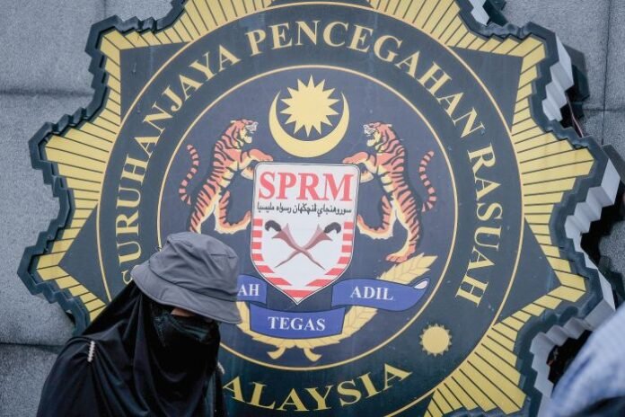 Siasatan Projek Semikonduktor RM1.1 Bilion: Penganalisis Politik Diraikan Untuk Hari Kedua