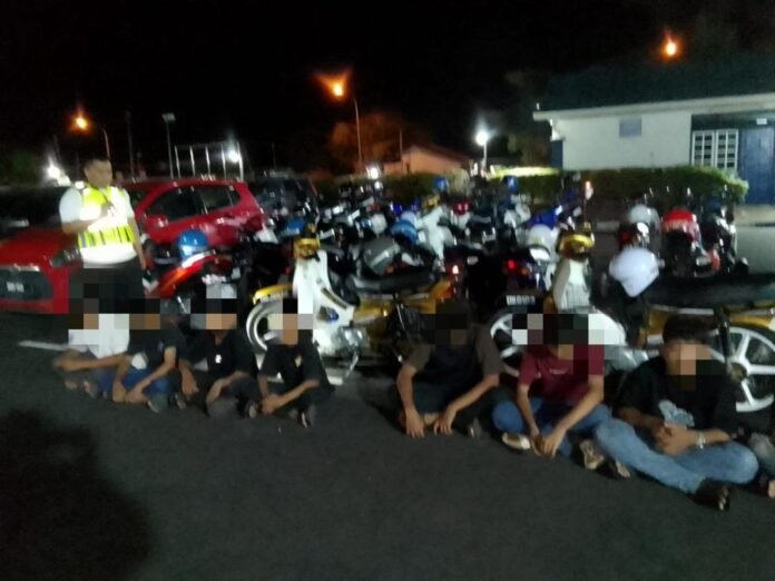 Pelajar Tingkatan Dua Ditahan Kerana Lumba Haram