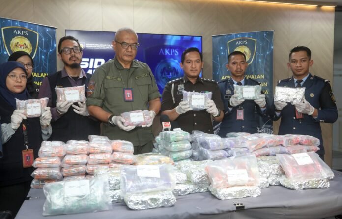 AKPS Gagalkan Penyeludupan Ubat Tidak Berdaftar Bernilai RM7.7 Juta