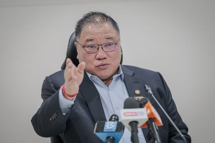 Tiong King Sing Pertikai Kritikan Terhadap Penganjuran Acara Pelancongan