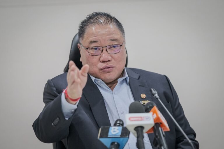 Tiong King Sing Pertikai Kritikan Terhadap Penganjuran Acara Pelancongan
