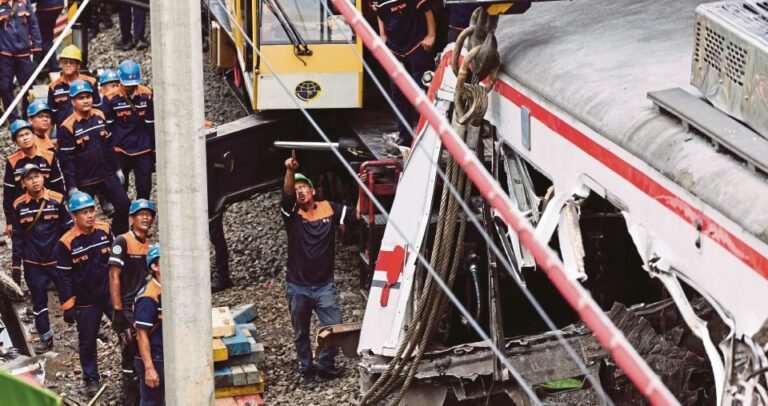 Nahas Dua Tren di Bekasi: Kematian Meningkat kepada 14 Orang
