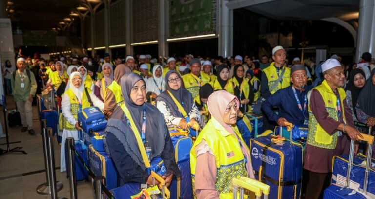 Kumpulan Pertama 272 Jemaah Andalusia Berlepas ke Tanah Suci