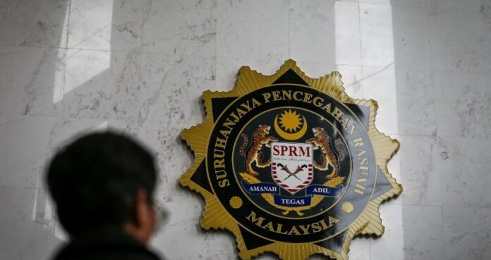 SPRM Bekukan Akaun Bank Padini dan Anak Syarikat
