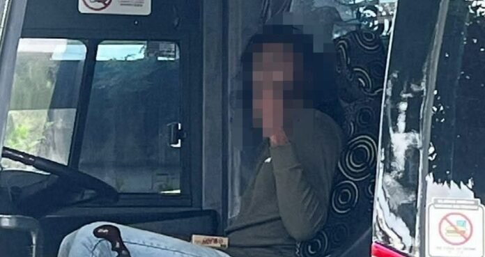 Pemandu Bas Didakwa Kerana Tindakan Berbahaya dan Isyarat Lucah