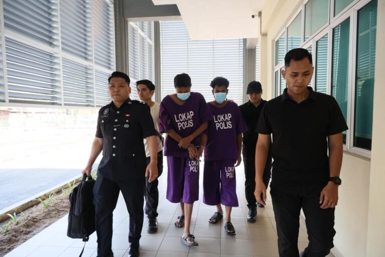Dua Lelaki Didakwa Seludup 12 Pendatang Asing Tanpa Izin