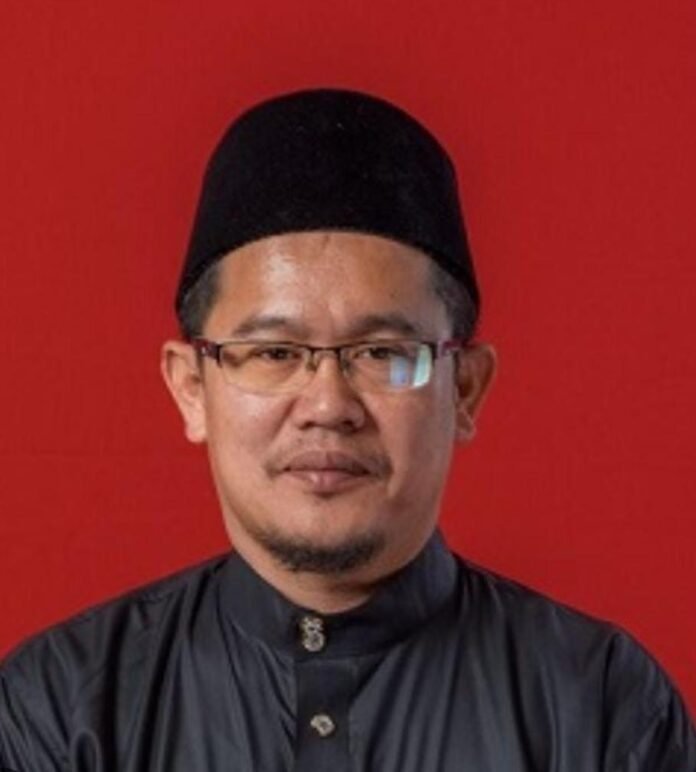 Kelantan dan LPNM Usahakan Ladang Nanas di Tanah Terbiar