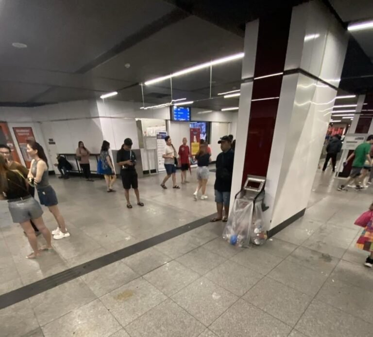 Kawasan MRT Bukit Bintang Terjejas Lantai Licin Semasa Festival Rain Wave