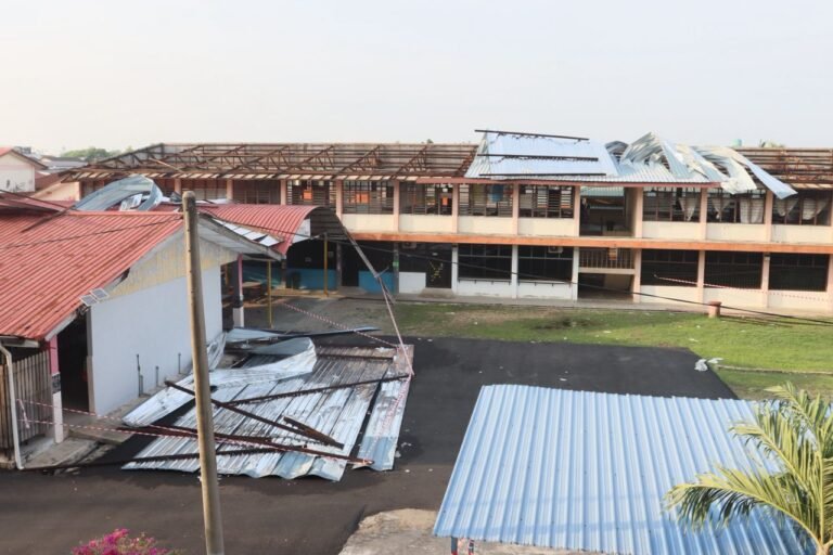 Ribut Melanda, SMK Datuk Haji Abdul Kadir Terjejas Teruk