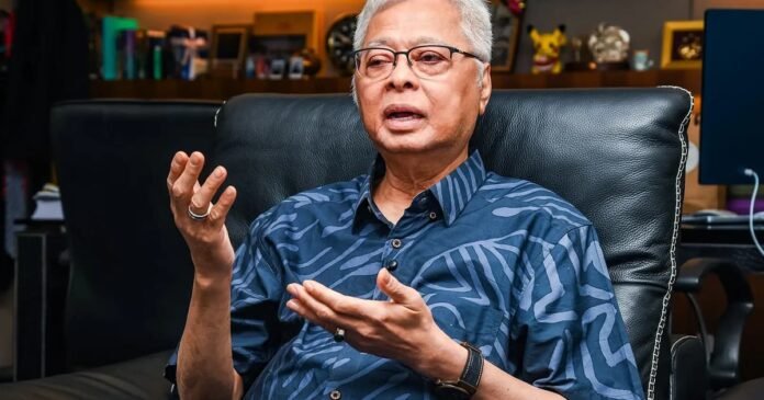 Ismail Sabri Raih PhD Dalam Bidang Sains Politik