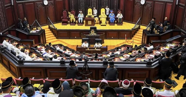 Khairy Jamaluddin Cadang Usul Undi Tidak Percaya Selesaikan Krisis Negeri Sembilan
