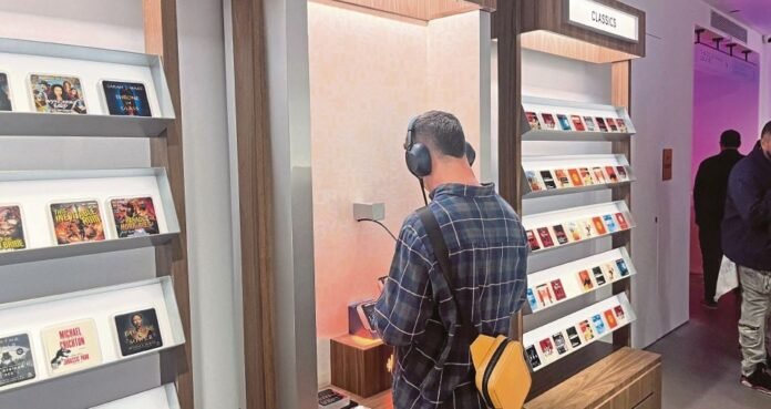 Audible Buka Kedai Buku Tanpa Naskah Pertama di New York